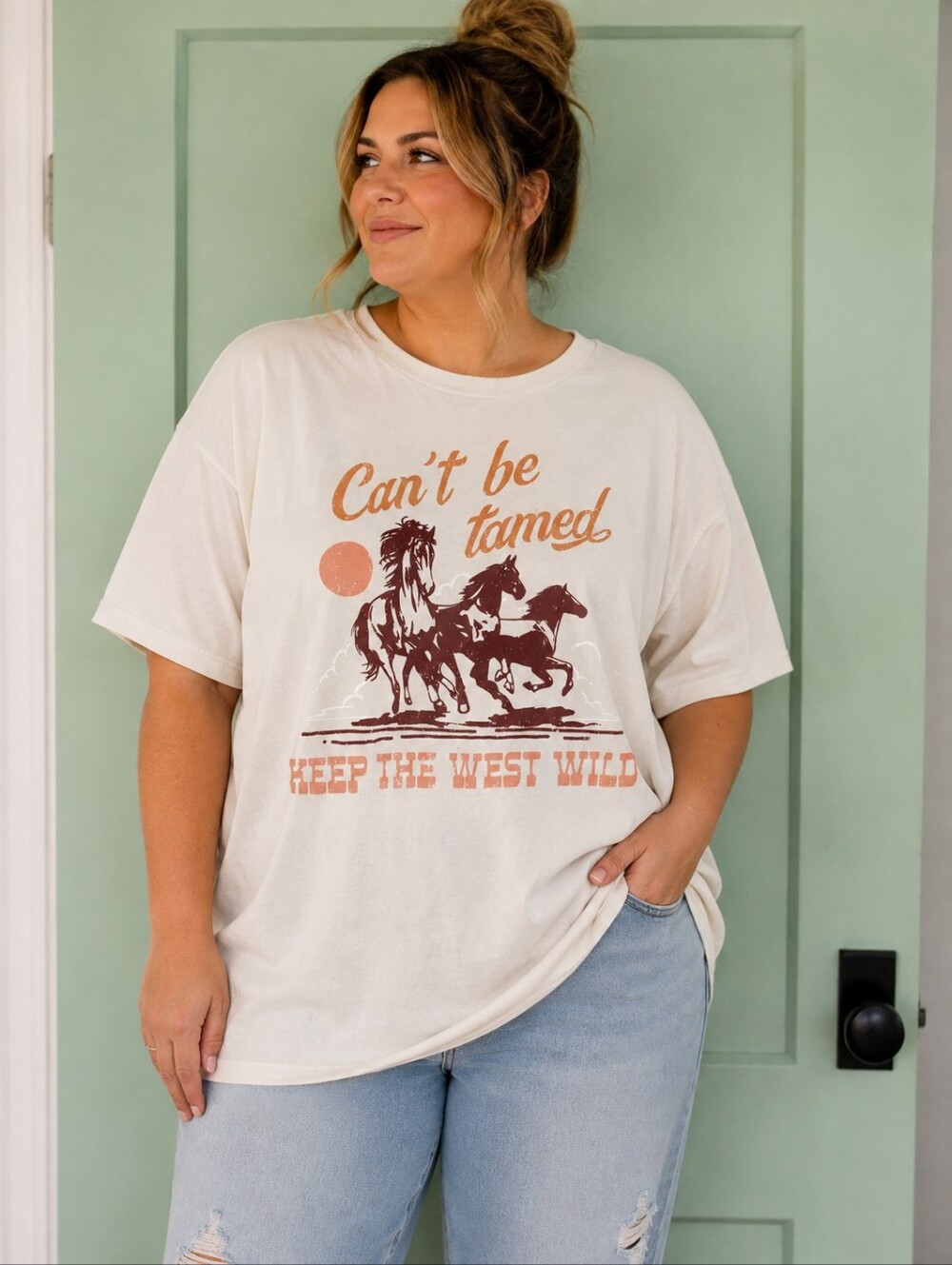 Gildan Cream Graphic Tee with Brown & Orange Western Print